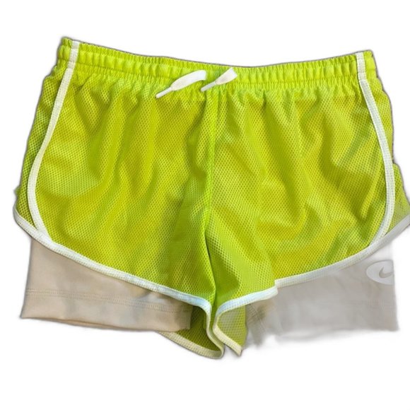 Nike Dri Fit Shorts Green Girl Size Medium - Picture 1 of 5